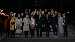 BAŞKAN ÖZLÜ KADINLARLA BULUŞTU