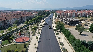 DİKKAT! BU CADDEDEN AĞIR VASITA ARAÇLARIN GEÇMESİ YASAKLANDI