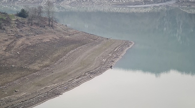 HASANLAR BARAJI’NDA SU SEVİYESİ TEHLİKELİ SINIRDA