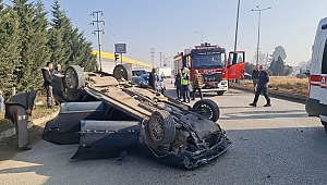 OTOMOBİL TAKLA ATTI: 2 YARALI