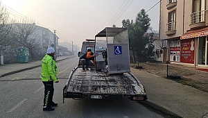 POLİSTEN YÜREKLERİ ISITAN HAREKET