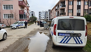 EVİNDE ÖLÜ BULUNDU