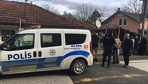 EVİNDE ÖLÜ BULUNDU