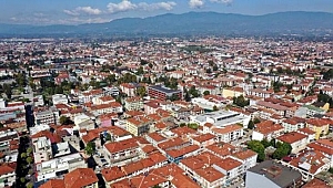 DÜZCE BİRÇOK ALANDA YERİNDE SAYIYOR