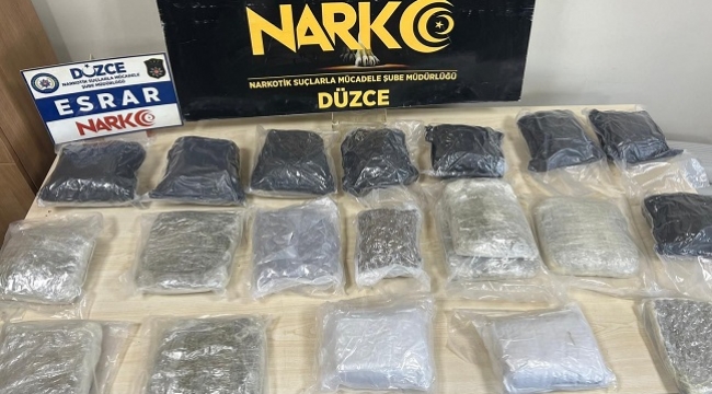 YOLCU OTOBÜSÜNDE UYUŞTURUCU YAKALANDI