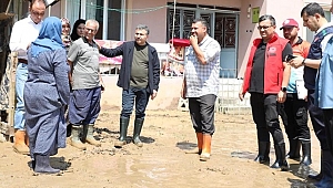 BRAVO VALİYE.. KRAVATI, CEKETİ ATTI, ÇİZMEYİ GİYDİ..