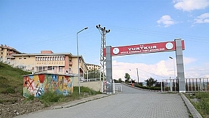 DÜZCE'DE KIZ ÖĞRENCİ YURTLARI ÇEVRESİNDE POLİS DENETİMİ