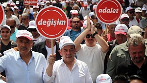 TANJU ÖZCAN PROTESTO YÜRÜYÜŞÜNDE 40 KM MESAFE KATETTİ