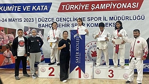 DÜNYA ŞAMPİYONU GELECEĞİN ŞAMPİYONLARINI YETİŞTİRİYOR