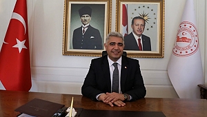 VALİ ASLAN'DAN 30 AĞUSTOS ZAFER BAYRAMI KUTLAMASI