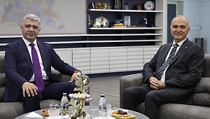 VALİ ASLAN'DAN BAŞKAN ÖZLÜ'YE ZİYARET