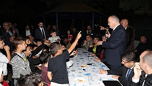 BAŞKAN ÖZLÜ SIKILMADIK EL BIRAKMIYOR