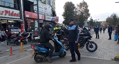 TRAFİĞE KAPALI CADDEYE GİREN MOTOSİKLETLERE CEZA YAĞDI