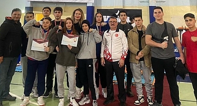 BİLEK GÜREŞİNDE 6 MADALYA
