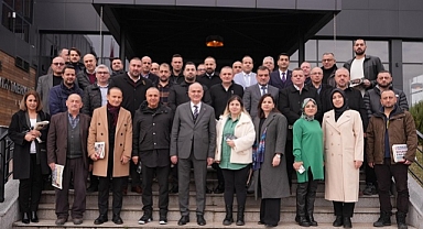 ÖZLÜ DÜZCE'DEKİ İŞ İNSANLARIYLA BULUŞTU