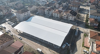SALI PAZARI MODERN HALE DÖNÜŞÜYOR