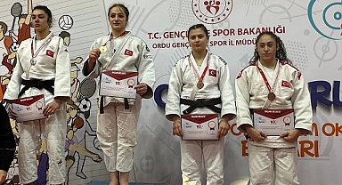 YAREN SALA JUDODA TÜRKİYE ŞAMPİYONU OLDU