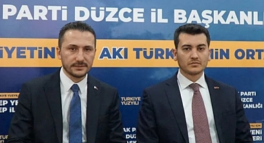 AK PARTİ'DEN AFİŞ SALDIRILARINA SERT TEPKİ