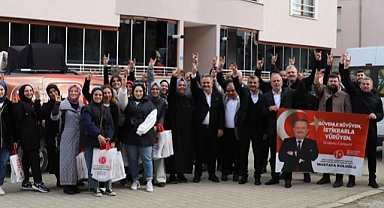 CUMAYERİ'NDE KOLOĞLU RÜZGARI SERT ESİYOR