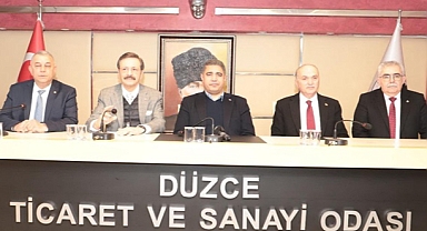 TOBB BAŞKANI HİSARCIKLIOĞLU'NDAN DÜZCE TSO'YA ÖVGÜ