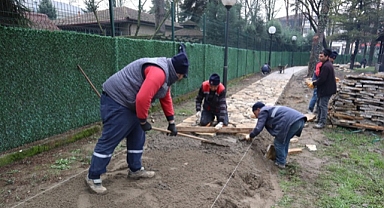 VANDALLARIN TAHRİP ETTİĞİ KENT PARK'TA TADİLATA BAŞLANDI