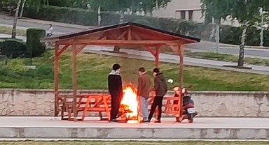 BÖYLE GENÇLERE YAZIKLAR OLSUN