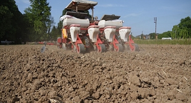 DÜZCE BELEDİYESİ’NDEN TARIMSAL ÜRETİME KATKI
