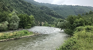 GÖLYAKA BELEDİYESİ'NE ÇEVREYİ KİRLETME CEZASI