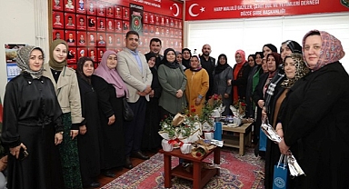 ŞEHİT ANNELERİNİ UNUTMADILAR