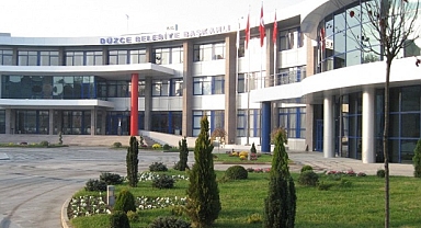 BELEDİYE BİNASININ YIKILMASI İÇİN İLK ENGEL AŞILDI