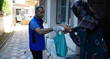 BELEDİYEDEN 85 AİLEYE KURBAN ETİ YARDIMI