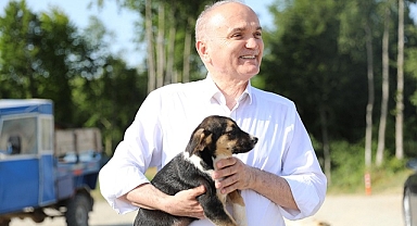 ÖZLÜ, KÖPEK SAHİPLENME ÇAĞRISINI YİNELEDİ