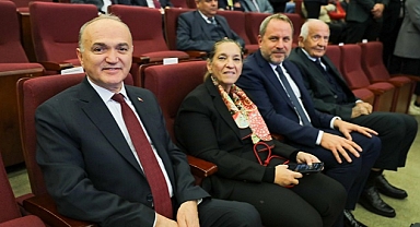 ÖZLÜ DÜZCELİLERE SORDU: BİZİM NEDEN İZZET BAYSAL'IMIZ YOK?