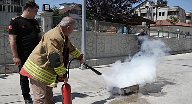 AKARYAKIT İSTASYONU PERSONELLERİNE YANGIN EĞİTİMİ
