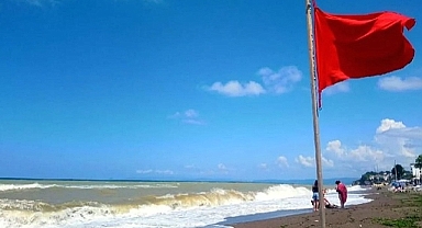 AKÇAKOCA'DA DENİZE GİRMEK YASAKLANDI