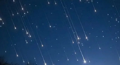 BU GECE GÖKYÜZÜNDE ŞÖLEN VAR