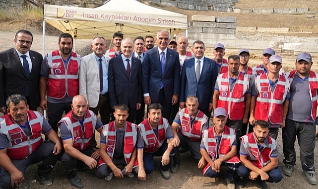 TURİZM BAKANI ERSOY ANTİK KENTİ GEZDİ