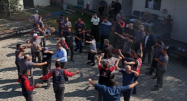 BELEDİYE TEMİZLİK PERSONELİ MORAL DEPOLADI