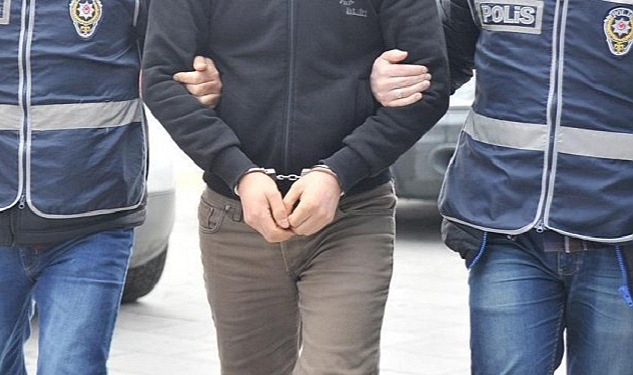 DÜZCE'DE UYUŞTURUCUDAN 10 TORBACI TUTUKLANDI