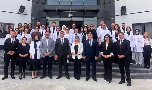 VALİ ASLAN'DAN BAHÇEŞEHİR KOLEJİ'NE ZİYARET