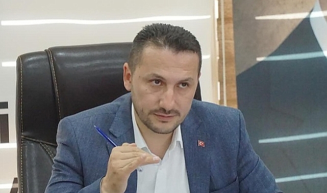 AK PARTİ BELEDİYE BİNASININ YIKILMASI PROJESİNE SAHİP ÇIKTI