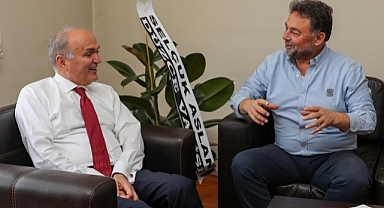 BAŞKAN ÖZLÜ'DEN PUSULA'YA ZİYARET