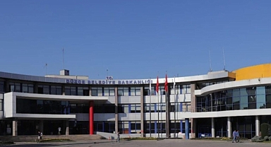 CHP'DEN BELEDİYE BİNASININ YIKILMASINA TEPKİ VAR