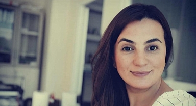 DURAĞA ÇARPAN ARACIN ALTINDA KALARAK HAYATINI KAYBETTİ