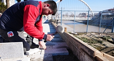 DÜZCE'DE 7.583 METREKARE KALDIRIM YAPILDI, 12 KM YENİ YOL AÇILDI