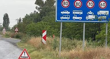 DÜZCE'DE TRAFİK LEVHALARI SADELEŞİYOR