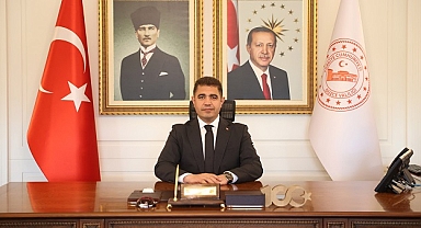 VALİ ASLAN'DAN 29 EKİM KUTLAMASI