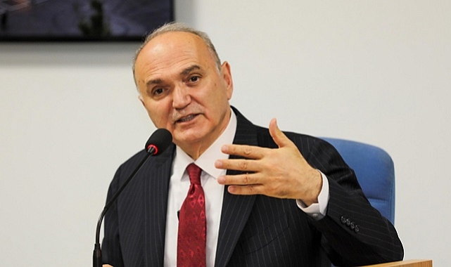 DÜZCE'DE MUHALEFET 5 YIL GERİDEN GELİYOR