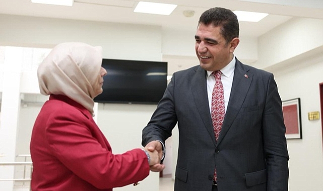 VALİDEN DÜZCE'NİN İLK KADIN MİLLİ EĞİTİM MÜDÜRÜNE ZİYARET