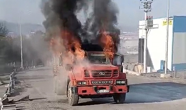 YANAN KAMYON PERT OLDU